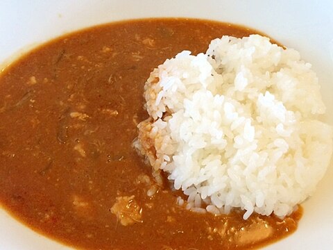 タイカレー缶で☆プーパッポンカレー